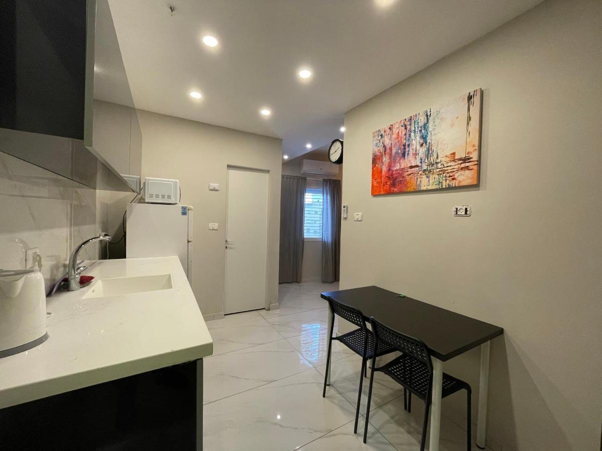 דירות רוטשילד Petach Tikva Ngoại thất bức ảnh